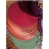 Image 4 : Decorative Tableware, Aynsley Pembroke Dish, Glass Vases, Placemats, Centrepieces