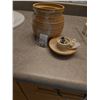 Image 5 : Vanity Items: Premier Face Lift Set, Ceramic Jar with Costume Jewellery, Organizers