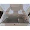 Image 4 : Kenmore White Chest Freezer with Interior Wire Basket