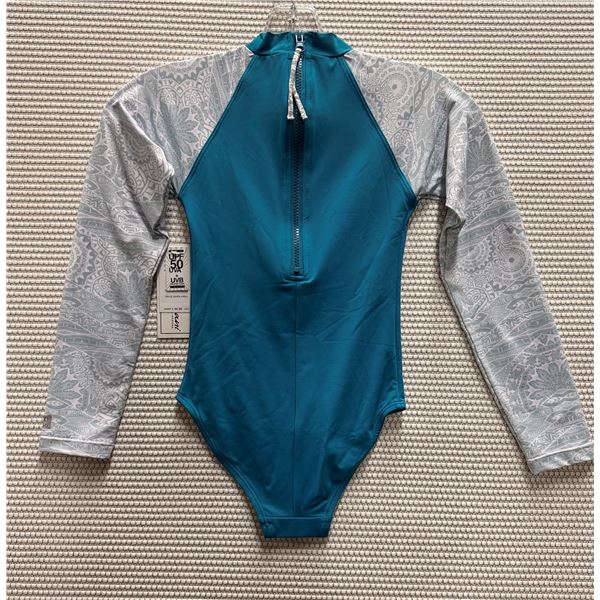 Women's Size 8 GSEA7227 Teal Long-Sleeve One-Piece Rash Guard Swimsuit UPF 50