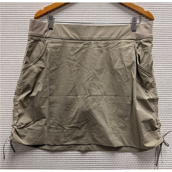 Women's Size XL Anytime Casual Skort, Tusk Color