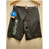 Image 2 : Men's Size 28 / Ins 9" Terminal Tackle Black Board Shorts