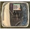 Image 1 : Chic Home Design King Comforter Set. New