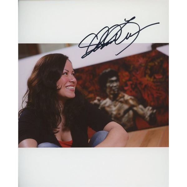 Bruce Lee Daughter Shannon Lee signed photo