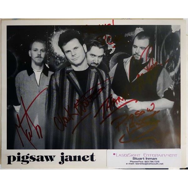 Pigsaw Janet signed photo