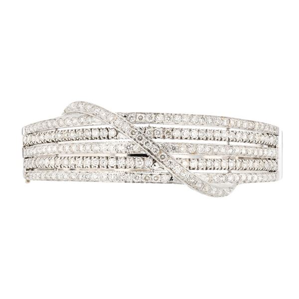 18K White Gold 4.95ctw Diamond Bangle