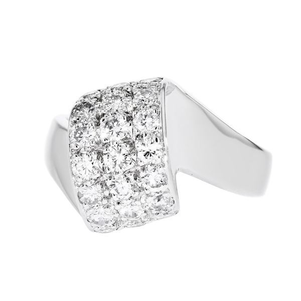 14K White Gold 0.85ctw Diamond Cluster Ring