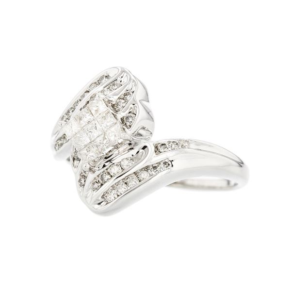 14K White Gold 0.70ctw Diamond Ring