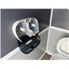 Image 11 : 2022 Satellite Suites RT6x10-2 2-Station Restroom Trailer w/ AC (VIN 1718)
