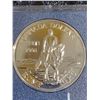 Image 2 : 1998 Royal Canadian Mint RCMP 125th Anniversary 500 Silver Dollar Coin with Case