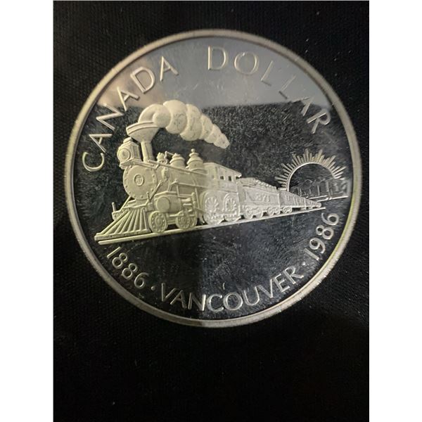 1986 Canada Dollar Vancouver Commemorative 23g .500 Silver Coin, Queen Elizabeth II