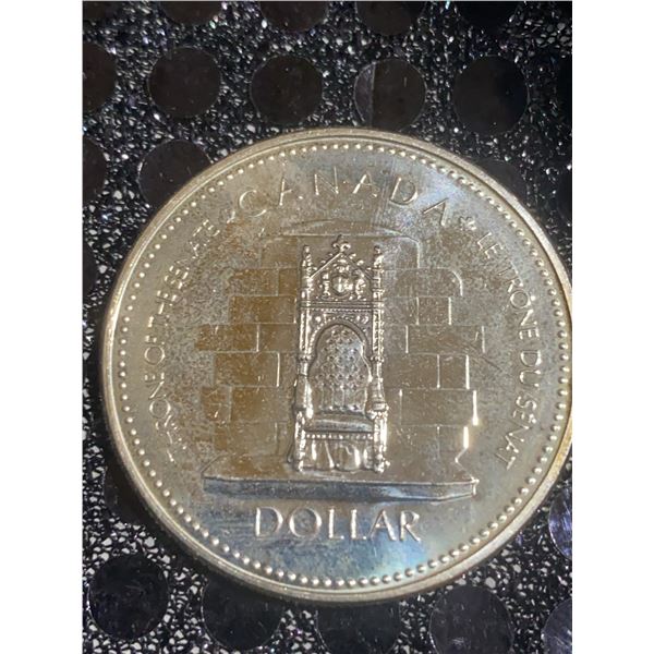 1977 Canada Silver Jubilee Dollar Coin, 500 Silver, 23g, Queen Elizabeth II Throne Design