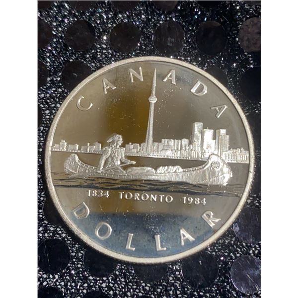 1984 Toronto Canada Dollar 500 Silver Coin, 23g, Canoe With Skyline Design