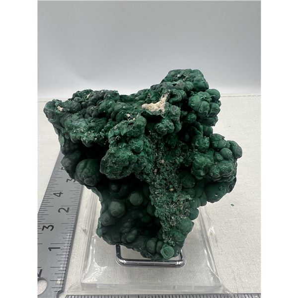 3.6 X 2.7 VELVET BUBLE MALACHITE FORMATION — image 37