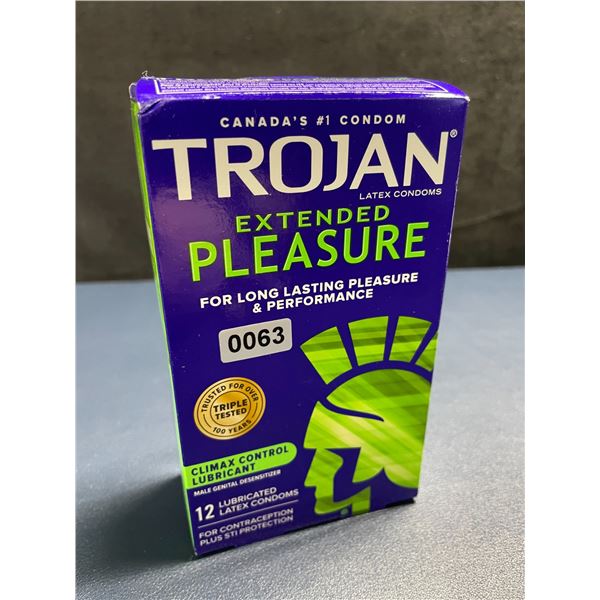 Trojan Extendend Pleasure Lubricated Latex Condoms (12 Count) w/ Climax Control Lubricant - New