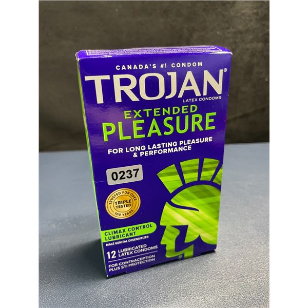 Trojan Extendend Pleasure Lubricated Latex Condoms (12 Count) w/ Climax Control Lubricant - New