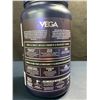 Image 3 : VEGA Sport Performance Protein + Recovery Plant-Based Protein Powder (Creamy Vanilla) 828g - NEW