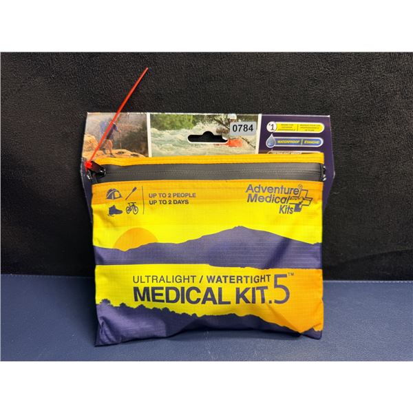 Ultralight Watertight Outdoor Medical Kit Aids up to 2 People for 2 Days! - New