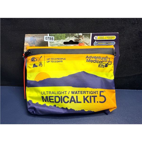 Ultralight Watertight Outdoor Medical Kit Aids up to 2 People for 2 Days! - New