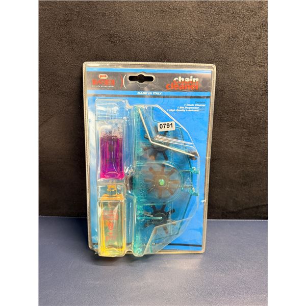 Bicycle Chain Cleaning Kit with Degreaser and Lubricant - New