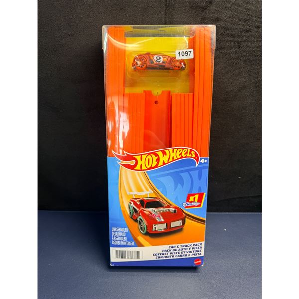 Hot Wheels Car and Track Pack - New