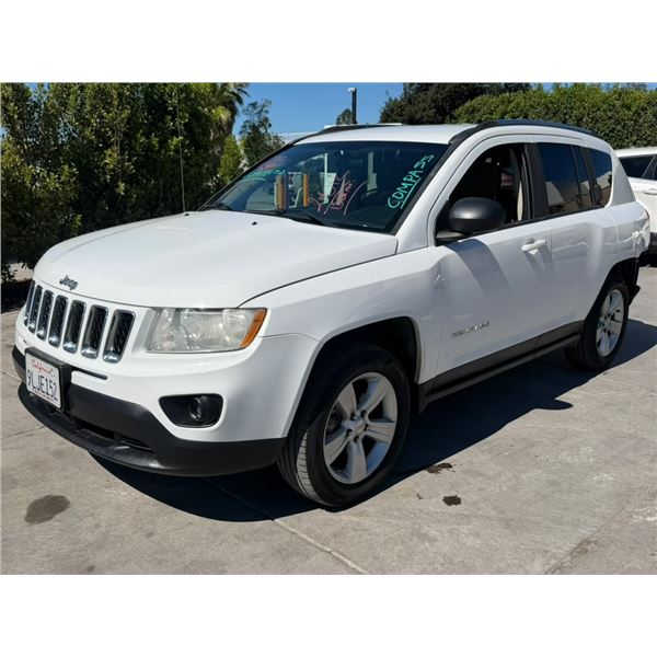 JEEP  COMPASS 2012 O/S TITLE 2 DAYS
