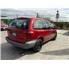 Image 3 : DODG CARAVAN  2002 T-DONATION