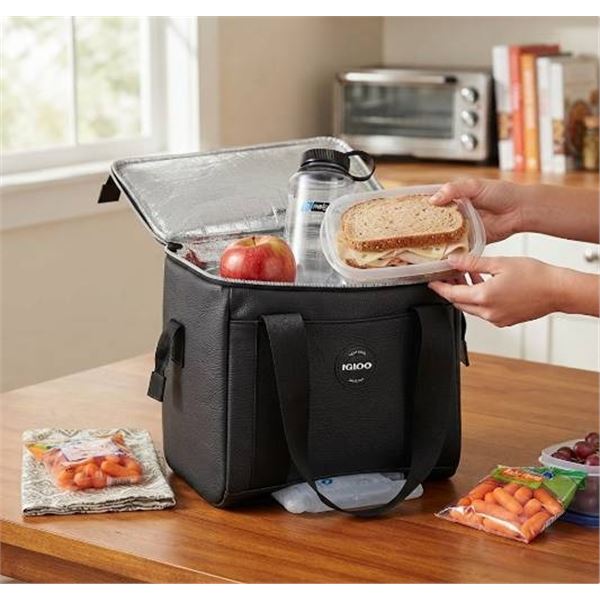 Igloo Luxe 9-Can Black Cooler Bag