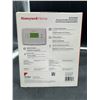 Image 4 : Honeywell RTH2300B Programmable Thermostat