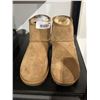 Image 4 : Kirkland Signature Women's Shearling BootSize 9 / EU 40 Tan