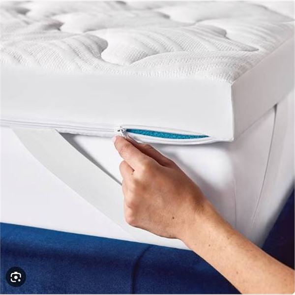 Queen Size White memory Foam bed Topper