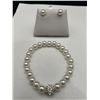 Image 3 : Ladies Pearl Style Necklace , Bracelet & earring set