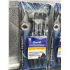 Image 3 : 2 Packs Oral-B Cavity Defense Toothbrushes 4ct