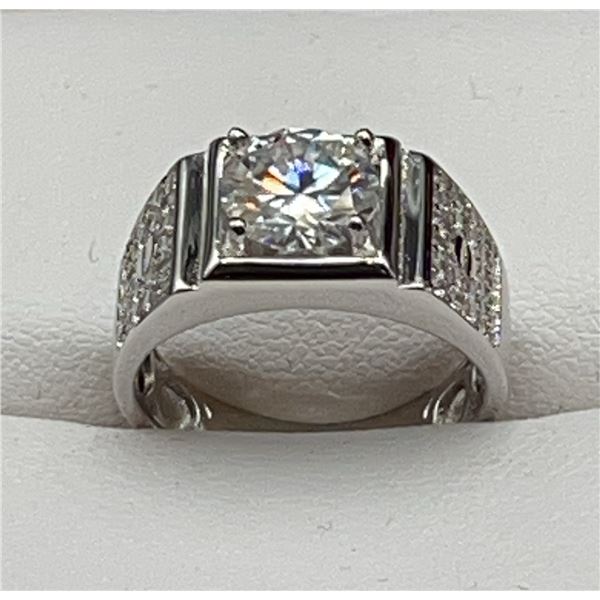 $1635.00 APPRAISED 2.00 CT GRA CERTIFIED ROUND BRILLIANT CUT MOISSANITE RING