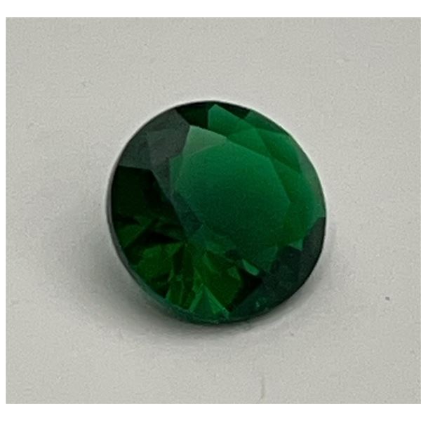 Round Brilliant Cut emerald 2.1 Carat Gemstone