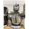 Image 2 : KitchenAid Stand Mixer With Stainless Bowl