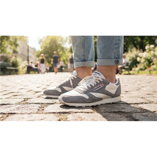 Reebok Men's White Sneakers Size 10.5 US