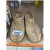 Image 2 : Tan Shearling Lined Slippers Size 10W11