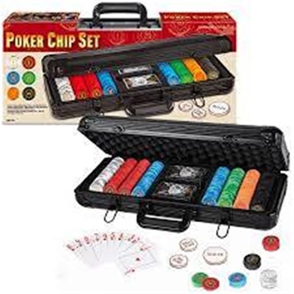 Poker Chip Set With Case And Dealer Buttons