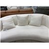 Image 6 : 42nd Street Furniture White Curved Sofa Polyester