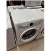 Image 1 : Electrolux 27" Front Load Washing Machine