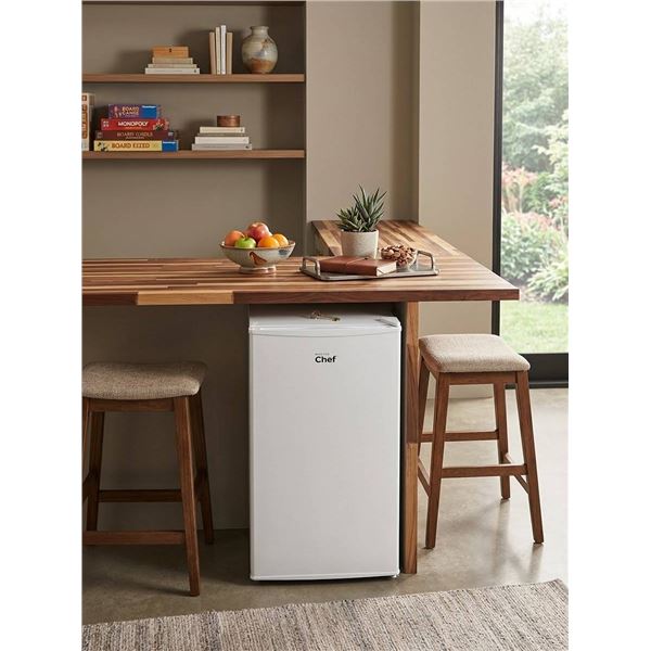 Master Chef Mini Fridge 3.3 cu ft Model 043-0289-2