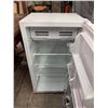 Image 3 : Master Chef Mini Fridge 3.3 cu ft Model 043-0289-2