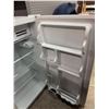 Image 4 : Master Chef Mini Fridge 3.3 cu ft Model 043-0289-2