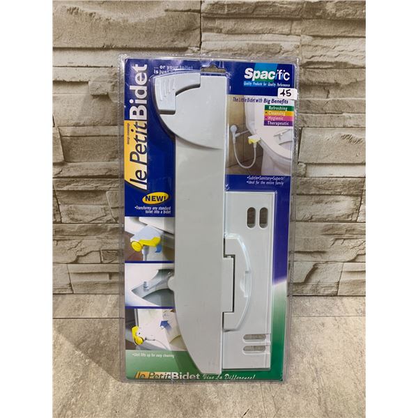 Le Petit Bidet Non Electric Toilet Bidet Attachment