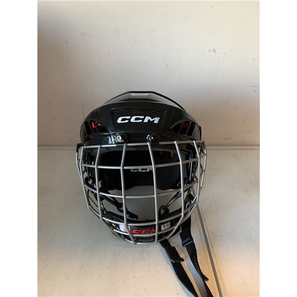CCM XT20 Medium Hockey Helmet With Cage & Chin Guard Attached