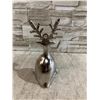 Image 4 : Metal Sitting Reindeer Decoration