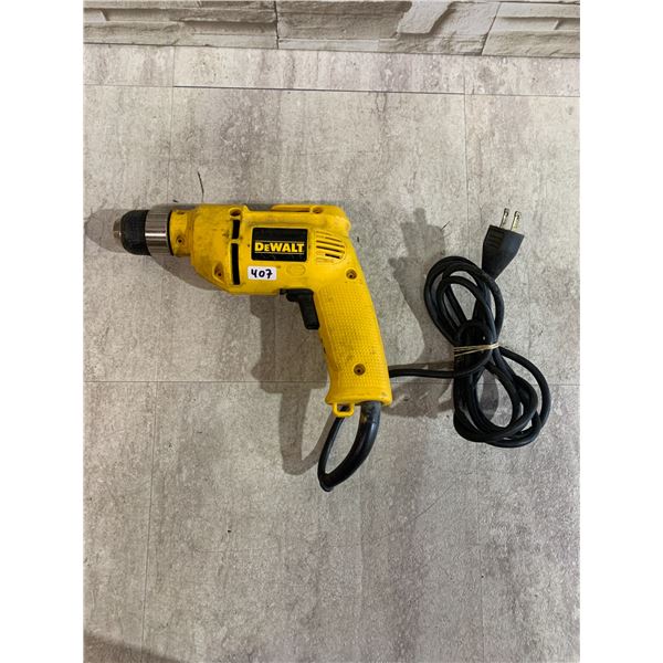 DeWalt DW106 Corded Electric 3/8in Variable Speed Rversing Drill