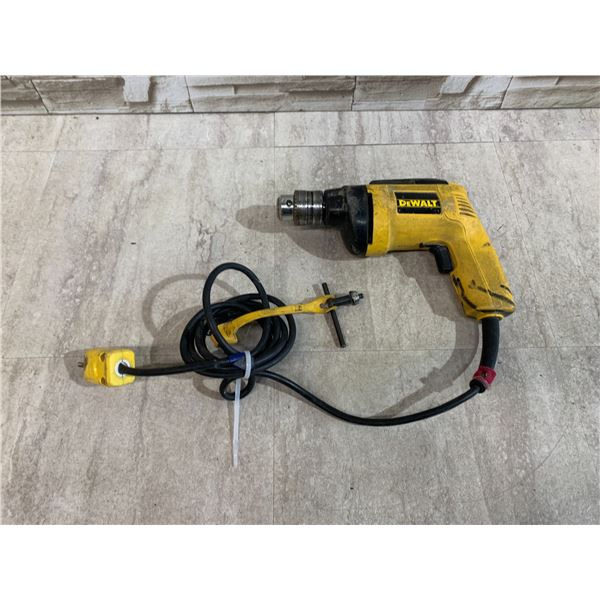 DeWalt DW104 Type 1 3/8in VSR Drill