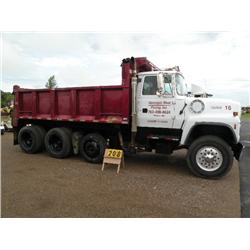 1995 Ford L8000